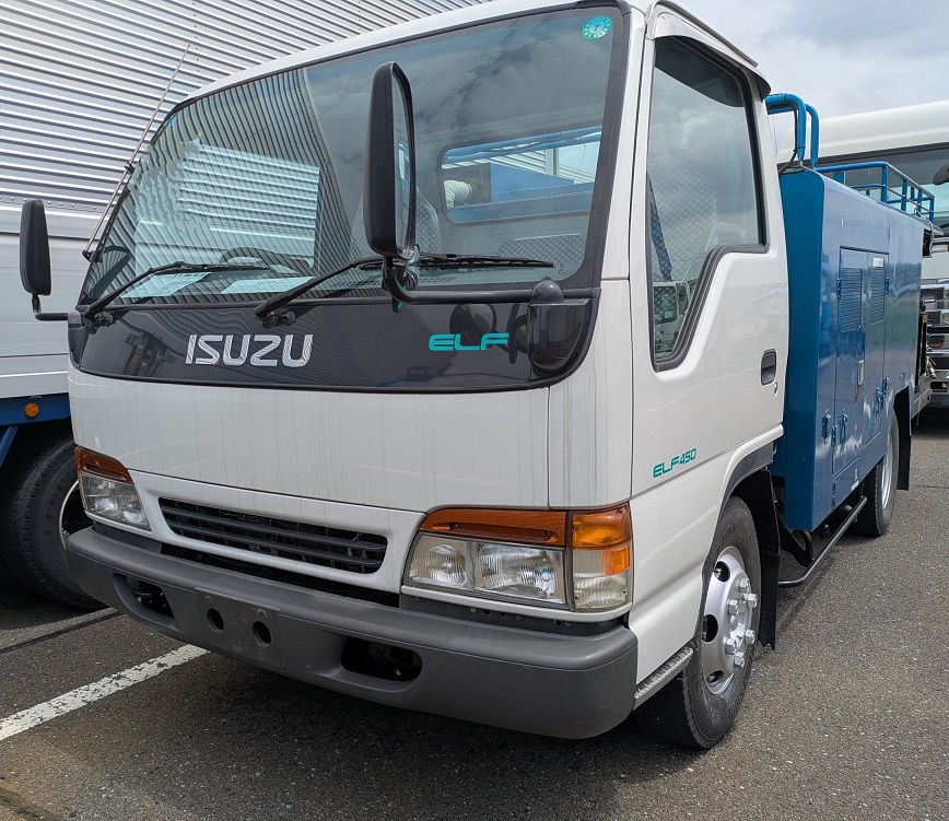 トラック・事故車・故障車など高価買取り中!!