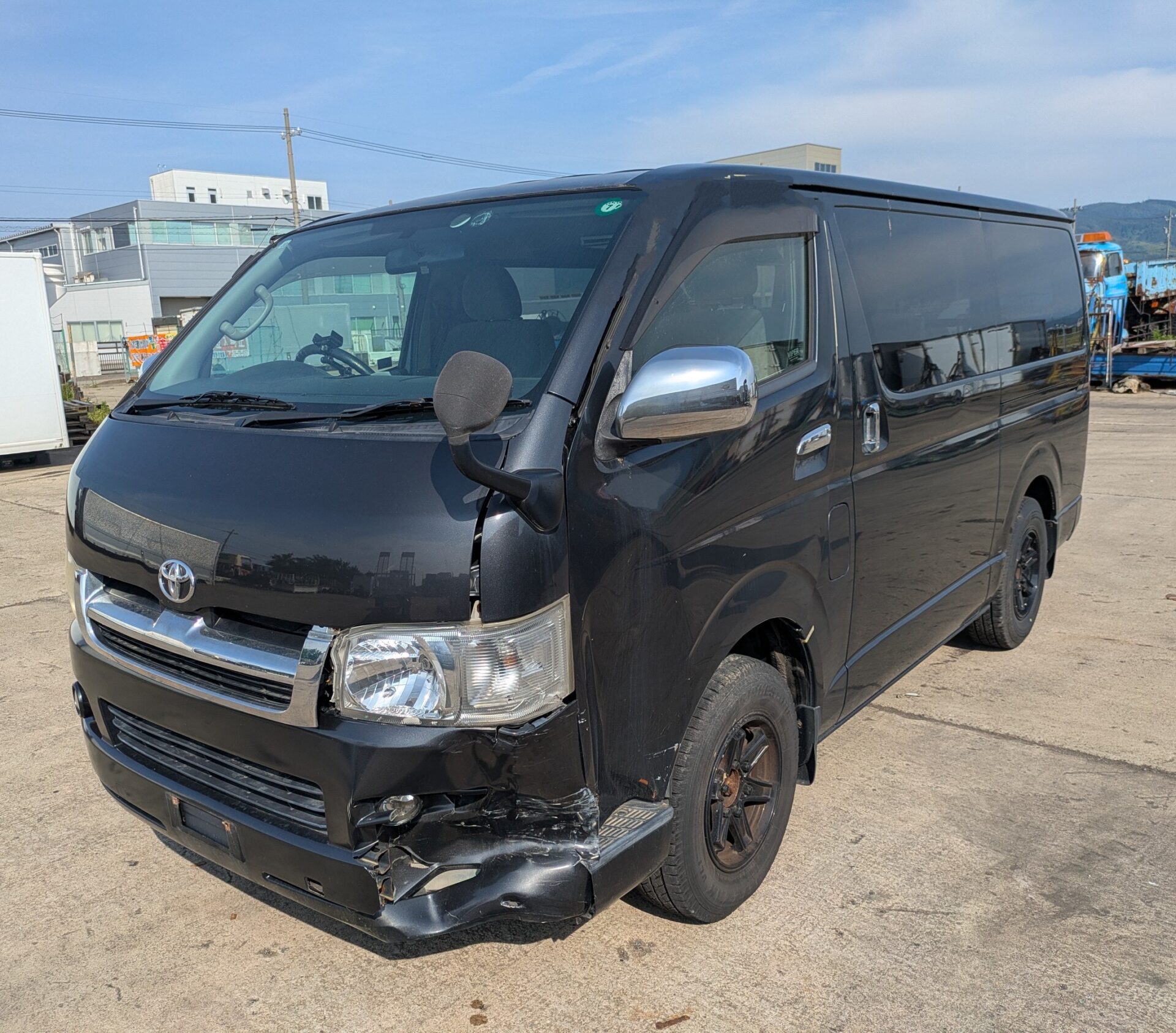 トラック・事故車・故障車など高価買取り中!!