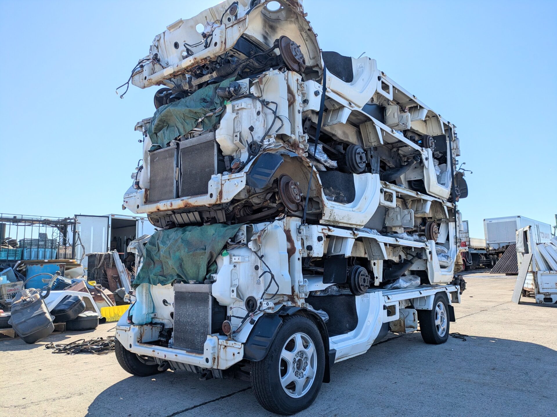 海外向けの積み込み作業🚢🚙