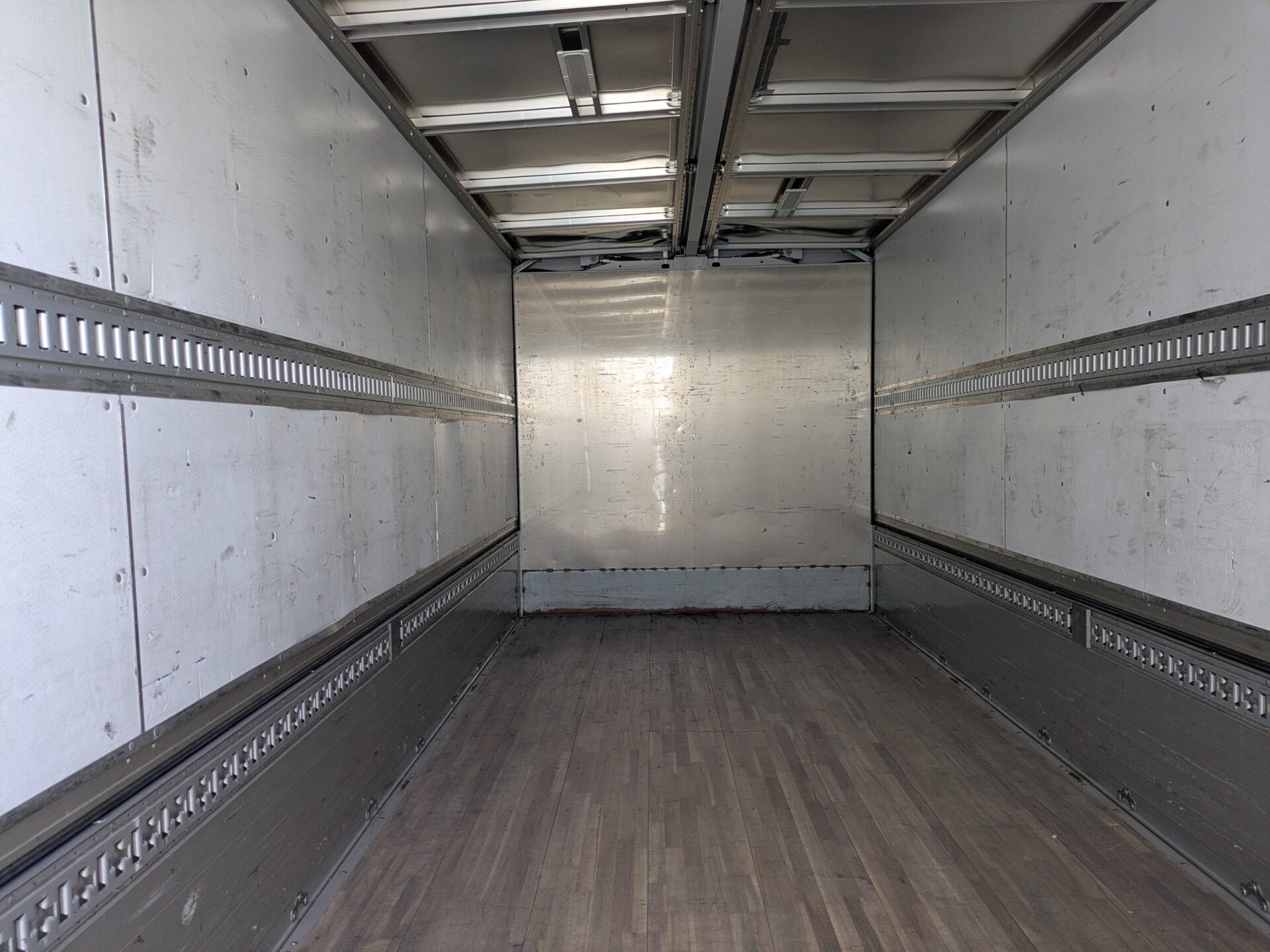 アルミ製中古コンテナ好評です！！