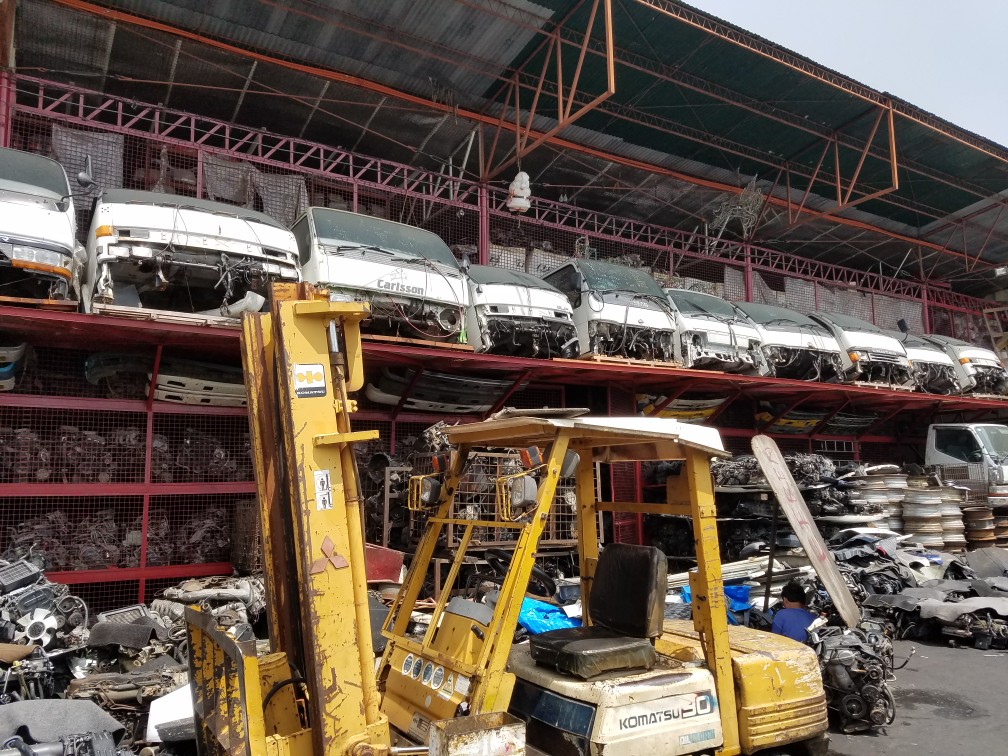 海外バイヤーのもとで・・・