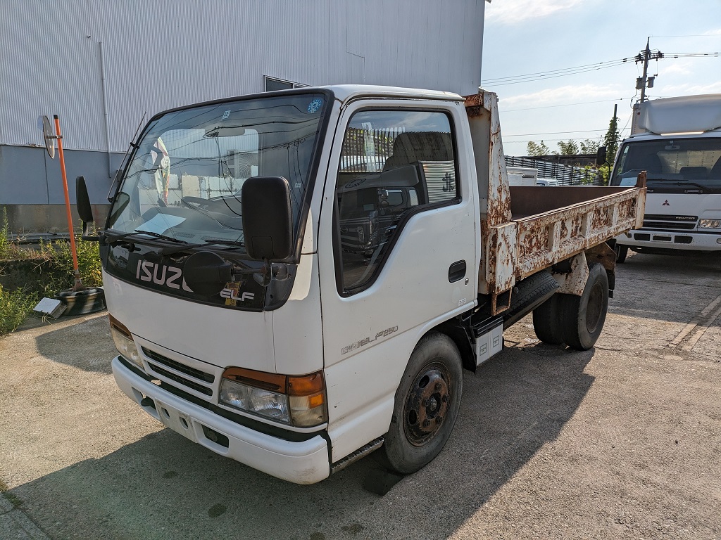 古いトラック高価買取中です！！