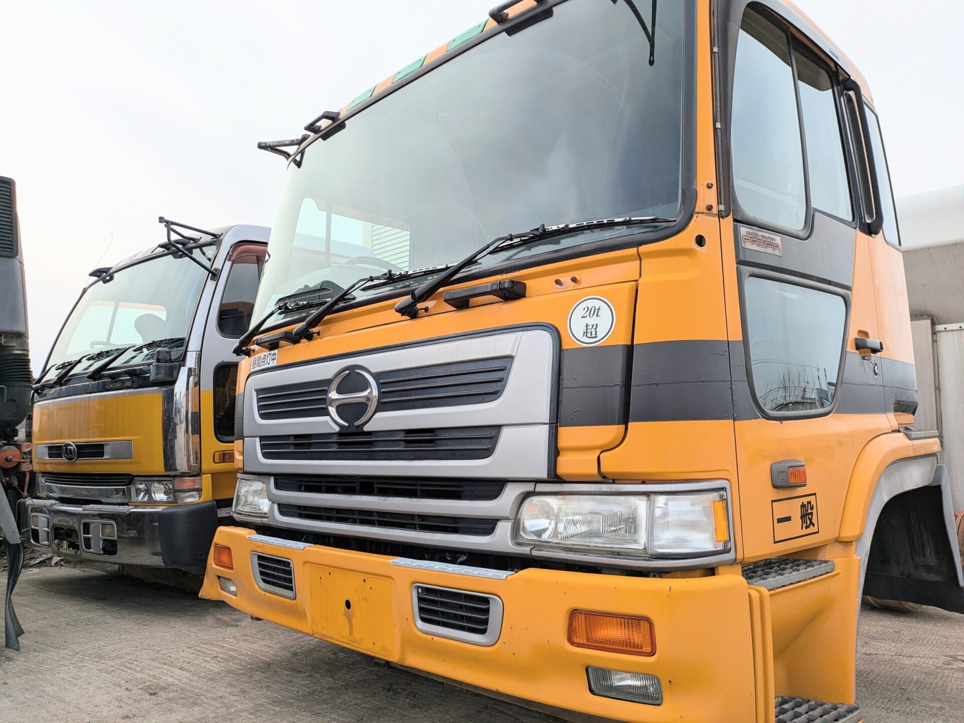 海外向けの積込み作業🚢